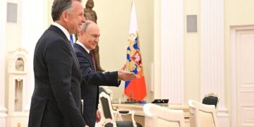 Emisari amerikan mbërrin në Moskë – SHBA pret përparim për armëpushim në Ukrainë deri më 8 gusht