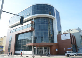 Kufizime në shërbimet civile për qytetarët pa adresë zyrtare të ndërlidhur