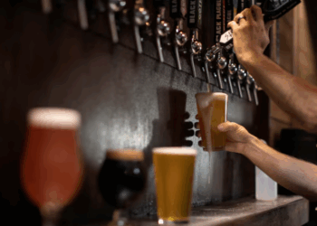 Konsumi i alkoolit në SHBA është në nivelin më të ulët të regjistruar ndonjëherë