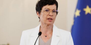 Kos: Dhuna gjatë protestave në Serbi është thellësisht shqetësuese