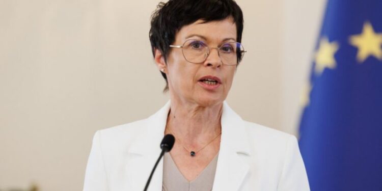 Kos: Dhuna gjatë protestave në Serbi është thellësisht shqetësuese