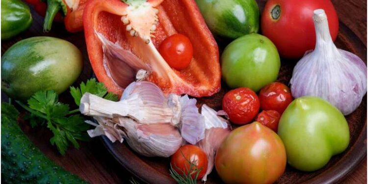 Dieta e pasur me fruta dhe perime lidhet me shëndet mendor më të mirë