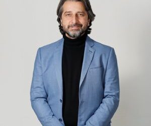 Vendimi i Përparim Ramës: Në përkrahje të protestës nesër, të gjithë autobusët në Prishtinë janë falas