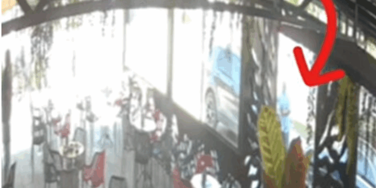 Publikohet momenti i vrasjes në Gjilan (VIDEO)