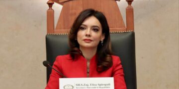 Elisa Spiropali uron Dimal Bashën: Mezi presim të rifillojmë bashkëpunimin mes Kuvendit të Shqipërisë dhe Kosovës