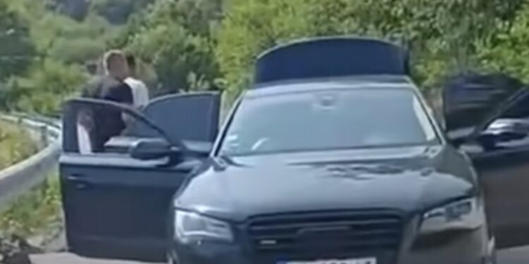 Policia ndalon dy shtetas serbë në Koshare