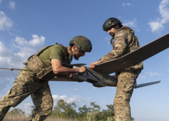 Ukraina dhe Miti i Inovacionit të Mbrojtjes: Mësime Strategjike për Perëndimin