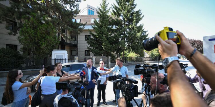 PDK ankimon në Kushtetuese vendimin e ZRRE-së për tregun e lirë të energjisë