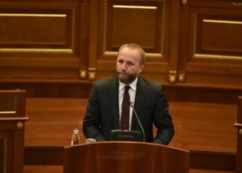 Abelard Tahiri: LVV ka propozuar për kryetar të Kuvendit tre kandidatë që mbajnë rekord të zi ndaj UÇK-së