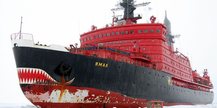 Vijat e Frontit Arktik: Energjia, Strategjia dhe Siguria në një Rajon Gjeopolitik në Transformim