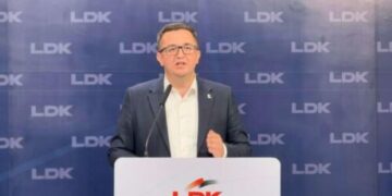 Mustafa ironizon me Kurtin: Kush e shkelë Kushtetutën është super kriminel