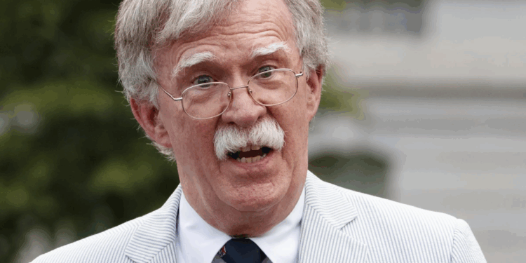 FBI kontrollon shtëpinë e ish-këshilltarit të Trump, John Bolton – dyshime për dokumente sekrete