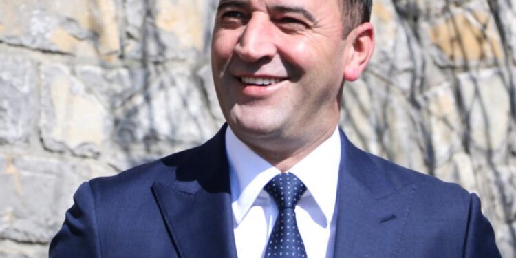Haradinaj: Milionat e Kosovës po përfundojnë në Beograd përmes blerjes së energjisë