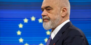 Shqipëria Përqafon Inteligjencën Artificiale për të Luftuar Korrupsionin dhe për Anëtarësim në BE