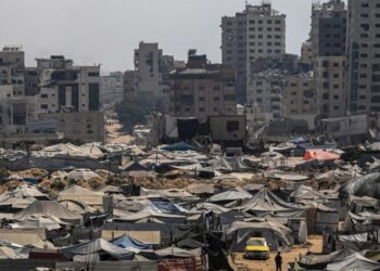 The Guardian: Izraeli përgjon telefonatat e palestinezëve me ndihmën e Microsoft