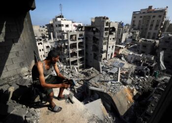 Izraeli godet sërish Gazën, protestat shpërthejnë në botë: Denoncohet uria masive dhe viktimat civile