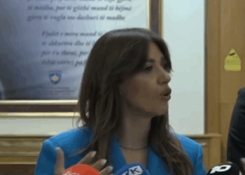 “VV`ja si ka numrat” – Haxhiu: Nuk ka qenë problem emri im, problemi është me Vetëvendosjen