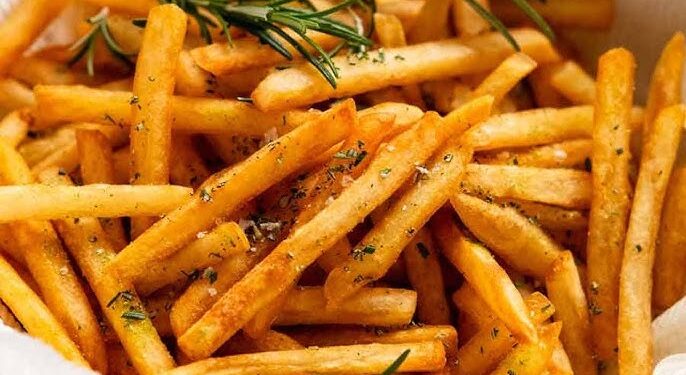 3 porcione me patate të skuqura në javë rrisin me 20% mundësinë për t’u prekur nga diabeti