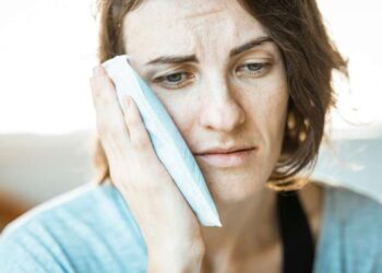 Studim i ri: Botoksi mund të lehtësojë dhimbjet nga çrregullimi i nofullës, pa efekte anësore