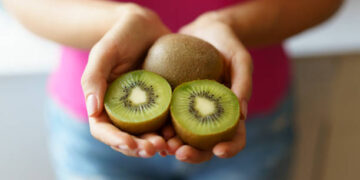 Kivi i gjelbër bëhet fruti i parë me pretendim shëndetësor të miratuar nga BE-ja