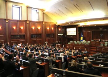 Kuvendi i Kosovës sërish në bllokadë: Zgjedhja e nënkryetarit serb mbetet pengesa kryesore