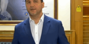 “Përtej talljes me shtetin” – Krasniqi kritikon mënyrën e konstituimit të Kuvendit