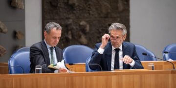 Ministri i Jashtëm i Holandës jep dorëheqje për shkak të politikës ndaj Izraelit – Qeveria teknike në krizë