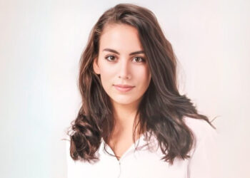 Prapaskenat/ Si refuzoi shqiptarja Mira Murati 1 miliard dollarë nga Mark Zuckerberg