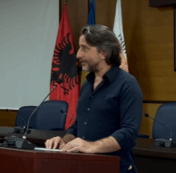 Prishtina avancon me mësim tërëditor: 7 shkolla të kryeqytetit i bashkohen programit të ri