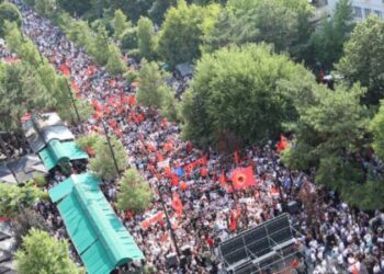 Murati: Në protestë kishte pjesëmarrës të kategorive të ndryshme, shenjë e mirë