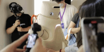 Roboti humanoid GR-3 debuton me vetëdije emocionale dhe lëvizje realiste: Një epokë e re e ndërveprimit njeri-robot