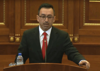 Basha provon të dalë nga petku partiak, thirrje partive për bashkëpunim – Serbisë kërkesë për njohje