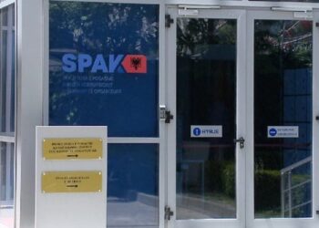 Zbardhen emrat e anëtarëve të grupit kriminal ndërkombëtar që trafikonte kokainë nga Amerika Latine – 16 masa sigurie të kërkuara nga SPAK