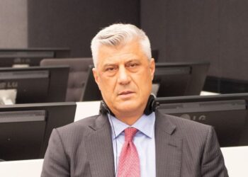 Mbrojtja e Thaçit kërkon anulimin e aktakuzës në Speciale: Gjykatësja Masselot “jo kompetente”