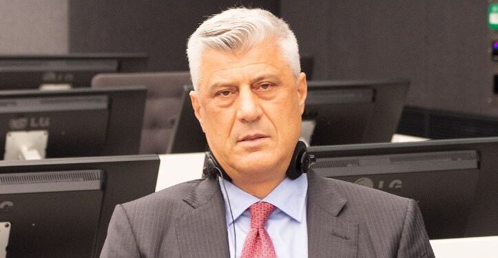 Mbrojtja e Thaçit kërkon anulimin e aktakuzës në Speciale: Gjykatësja Masselot “jo kompetente”