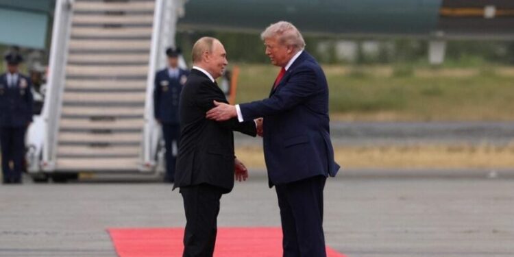 Trump: ‘Anëtarësimi në NATO, e vetmja mënyrë për t’i dhënë fund luftës në Ukrainë’