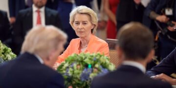 Von der Leyen: Lufta tregtare BE–SHBA do të ishte dhuratë për Moskën dhe Pekinin