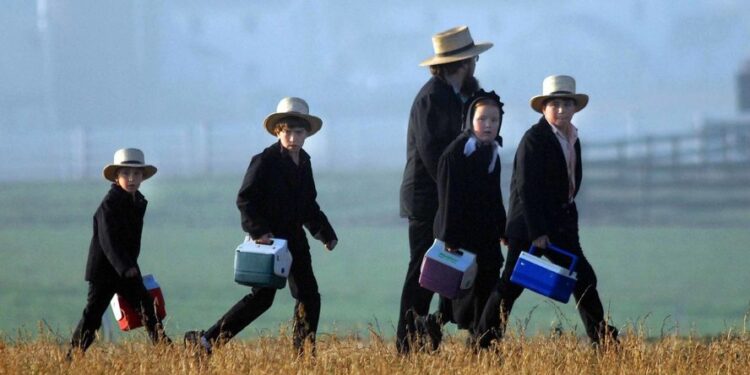 Kush janë ‘Amishët’ që Trump i cilësoi të ‘paprekshëm’ nga autizmi: Historia e popullit më të pazakontë në SHBA