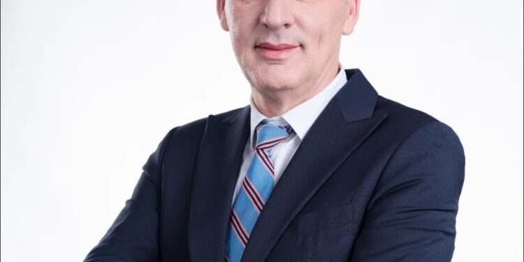 Fatmir Limaj reagon për pezullimin e Dialogut Strategjik: “Kosova nuk e ka luksin të humbasë Amerikën”