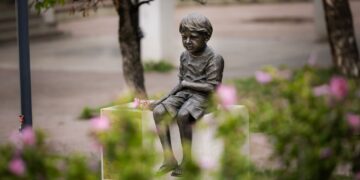 REAGON KRYETARI I SKENDERAJT, FADIL NURA: Leotrimi nuk kërkon luks – kërkon kujtesë dhe nderim.