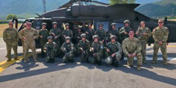 Forcat e e reja të ushtrisë së Shqipërisë nisen drejt Kosovës, ministri shqiptar publikon foto