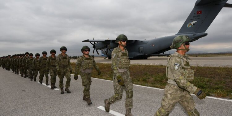 Ushtarë turq të ORF zbarkojnë në Kosovë: Të gatshëm për t’iu përgjigjur çdo zhvillimi