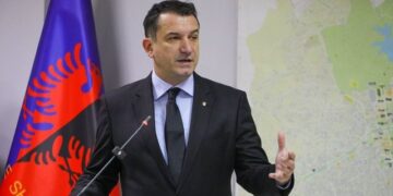 Tim bir nuk e shoqëroj dot në klasën e parë”, Veliaj mesazh fëmijëve për vitin e ri shkollor: Një urim, një ndjesë dhe tre këshilla