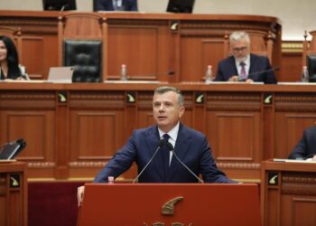 Balla: Mbështes protestën për UÇK-në më 17 tetor