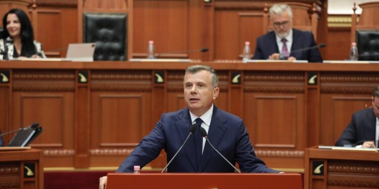 Balla: Mbështes protestën për UÇK-në më 17 tetor