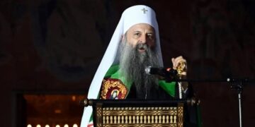 Udhëheqja e Kishës Serbe në shërbim të regjimit të Vuçiçit