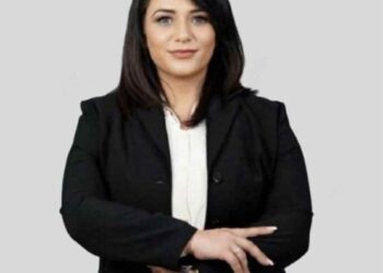 “Profesoresha që synon Kuvendin e Lipjanit – Albulena Brestovci Agushi, akademikja e suksesshme që vjen nga PDK”