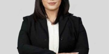“Profesoresha që synon Kuvendin e Lipjanit – Albulena Brestovci Agushi, akademikja e suksesshme që vjen nga PDK”