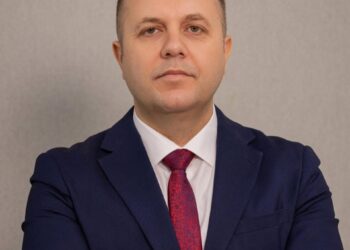 Blerim Sallahu reagon për krizën institucionale: Kushtetuesja ka dy zgjidhje