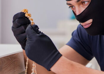 Aktakuzë për vjedhjen e mbi 3 kilogramëve ari në Prizren